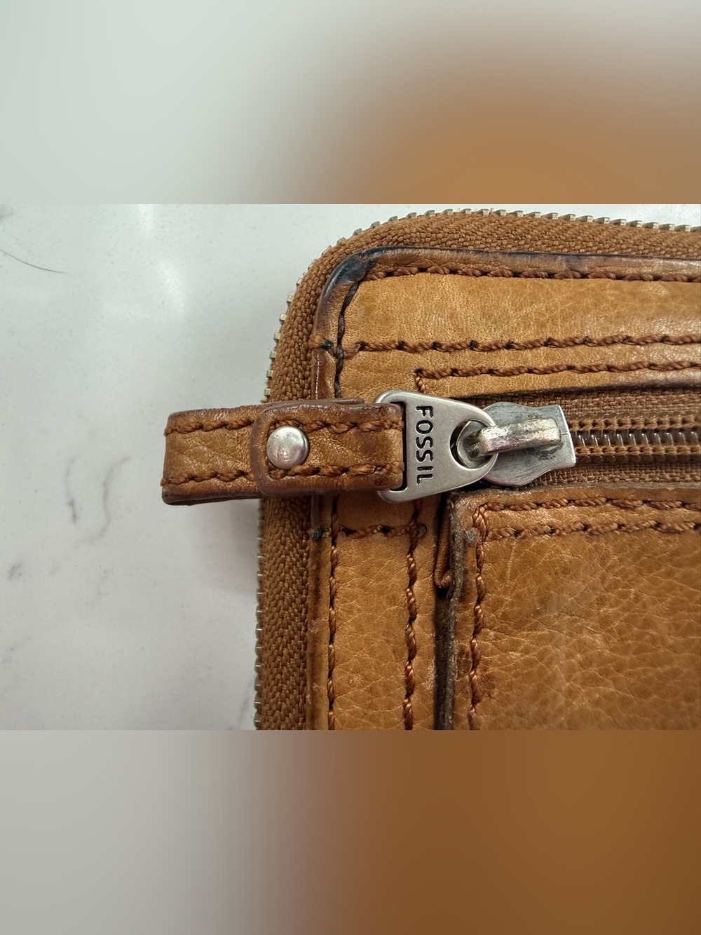 Vintage Fossil Leather Zip Around Wallet Brown Tan Key Print Lining - Picture 6 of 16